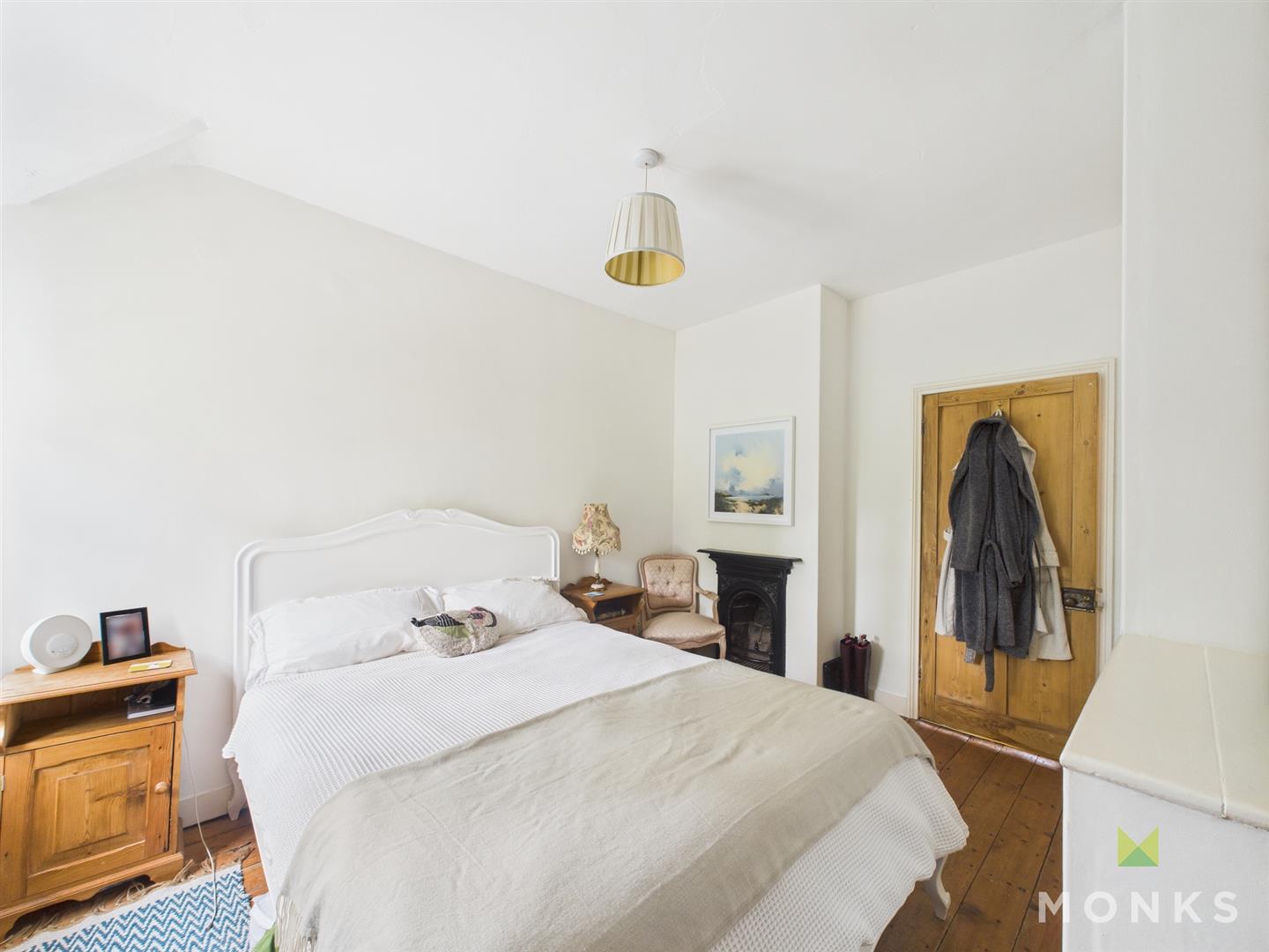 3 Model Cottages, Shrewsbury, SY4 4BW SSTC 3 Model Cottages, Shrewsbury, SY4 4BW SSTC